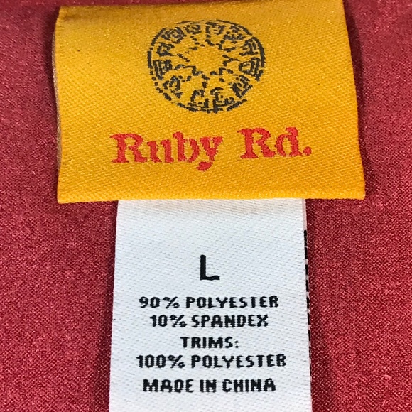 ⭐️Host Pick⭐️NWT Ruby Rd. Paprika Top With Lace Cuffs - Picture 5 of 10